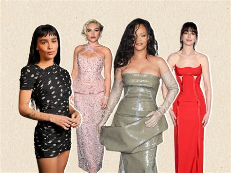 thenipslip|Anne Hathaway, Rihanna, & More Stars Who Proudly Freed the。